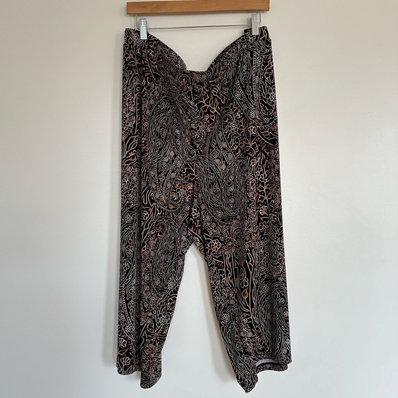 Susan Graver Liquid Knit Pull-on Wide Leg Capri Crop Pants Size 3X - Picture 2 of 12